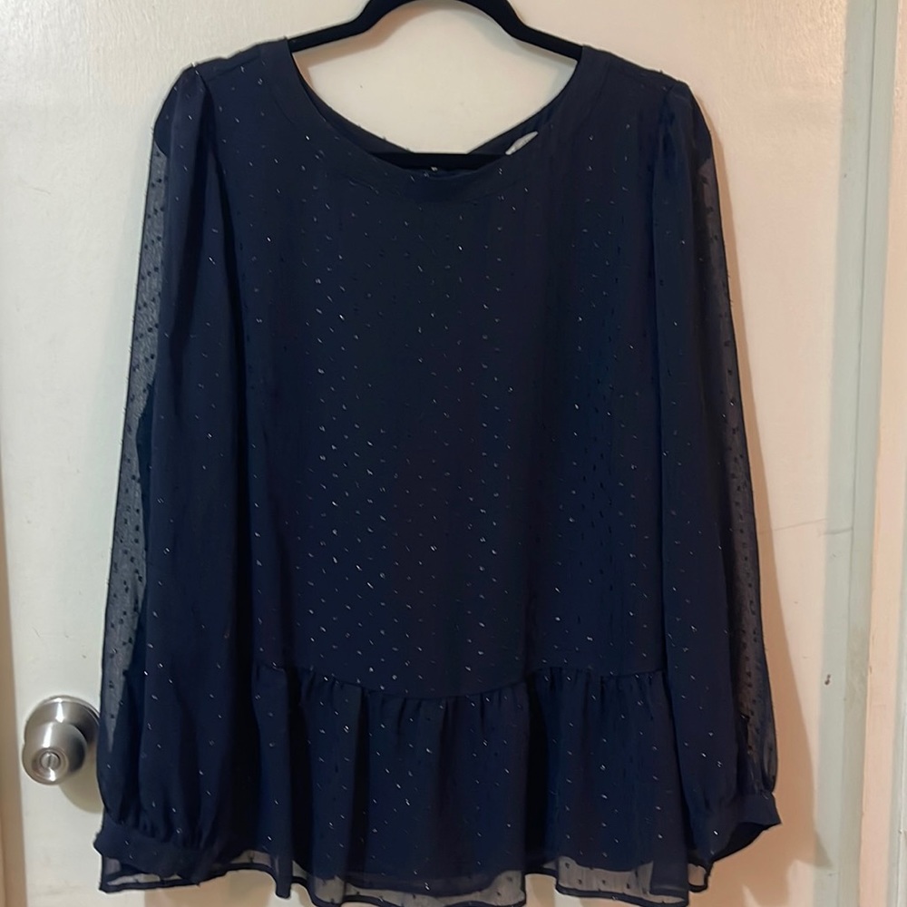 Elegant LOFT navy blue blouse in size 16 Plus.